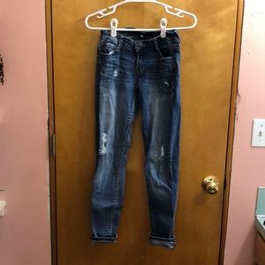 LOW RISE BOYFRIEND JEANS